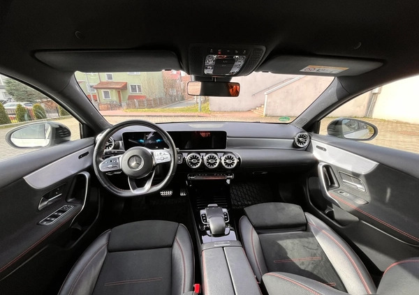 Mercedes-Benz Klasa A cena 105900 przebieg: 61100, rok produkcji 2019 z Zgorzelec małe 154